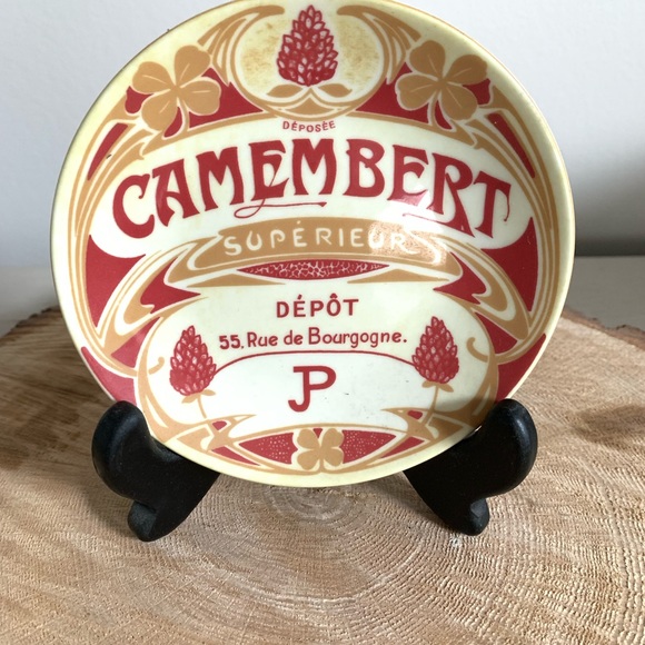 Accent Decor - Picture 5 of 7